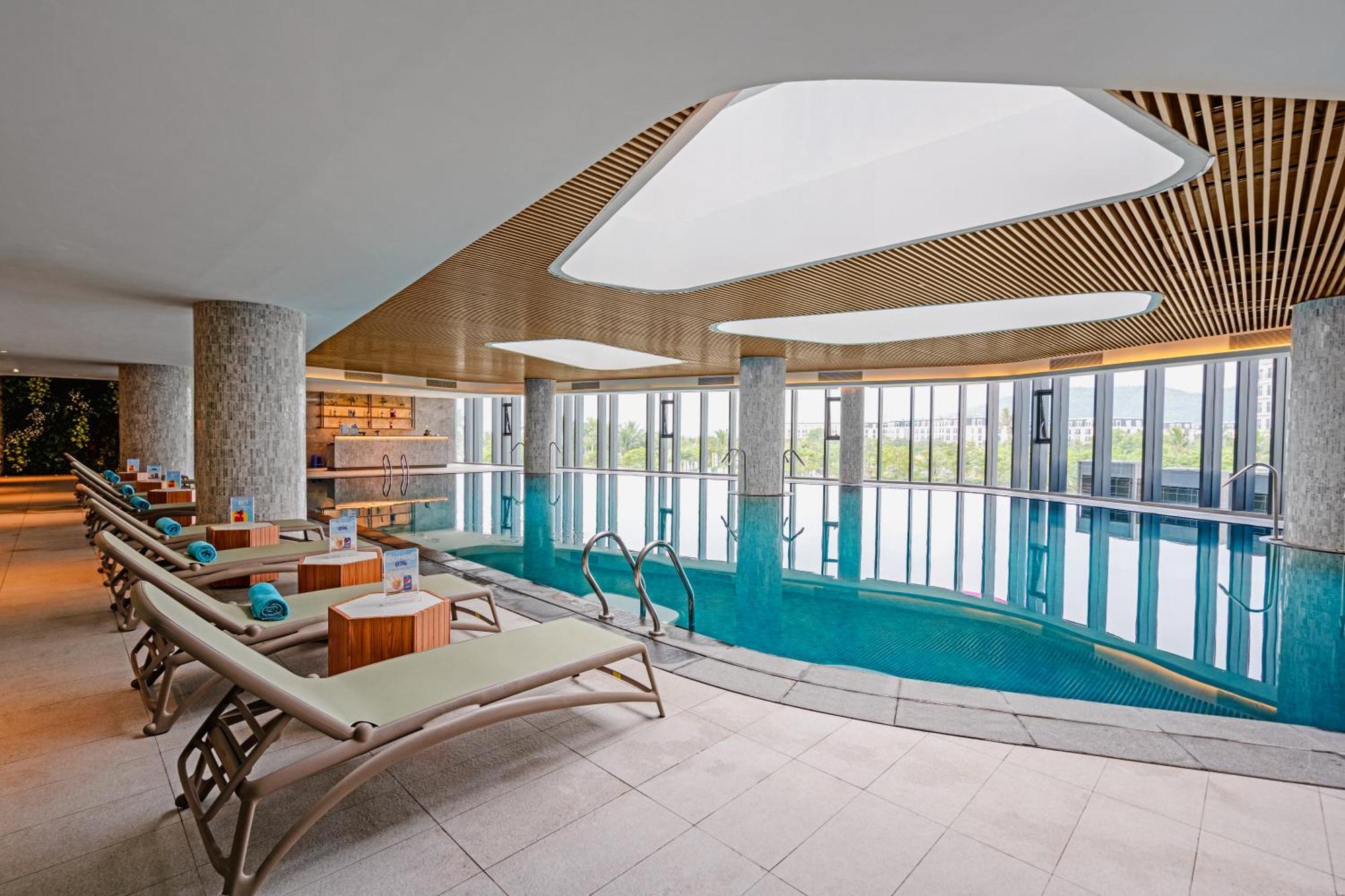 A La Carte Ha Long Bay Managed By Taseco Hotel Exterior photo