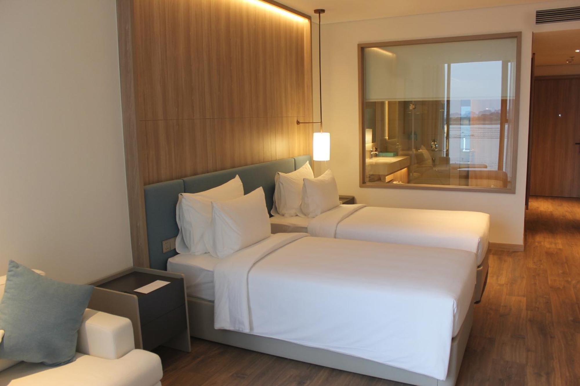 A La Carte Ha Long Bay Managed By Taseco Hotel Exterior photo
